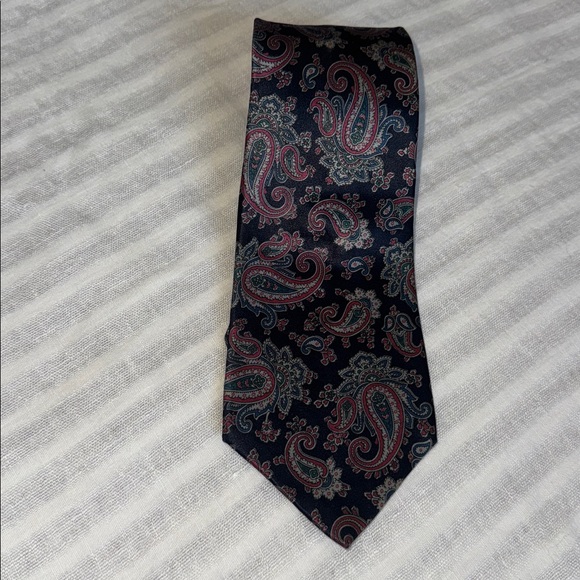 Pierre Cardin Navy Paisley Silk Tie - Picture 1 of 6